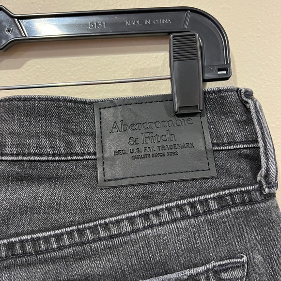 Men’s Abercrombie Athletic Skinny Stretch Jeans - Picture 3 of 4